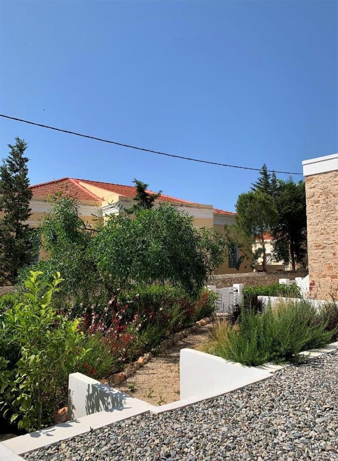 Villa Miranda Chalki Town ภายนอก รูปภาพ
